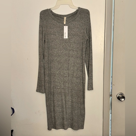 Hello Miz Maternity Dress - Picture 2 of 5